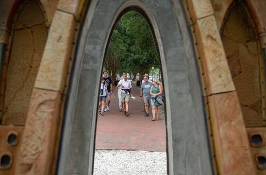 Hot City — Cool City Walking Tour